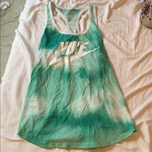 Nike tank